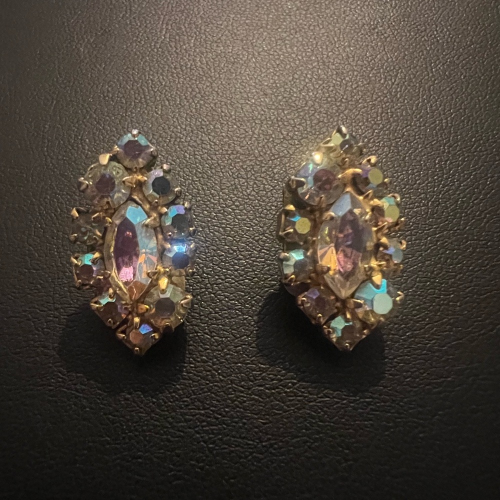 Vintage Aurora Borealis Oval Clip On Earrings Unsigned